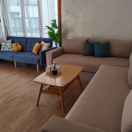 Bel Appartement, Parking Gratuit, Metro A 150M
