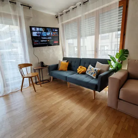 Bel Appartement,a 3 Min A Pied Du Metro Appartamento