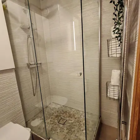 Bel Appartement, Parking Gratuit, Metro A 150M