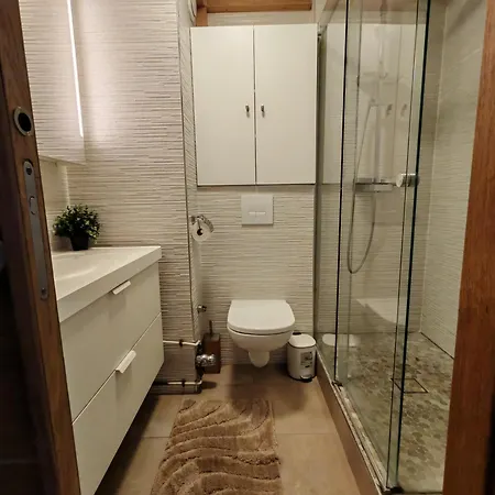 Bel Appartement, Parking Gratuit, Metro A 150M