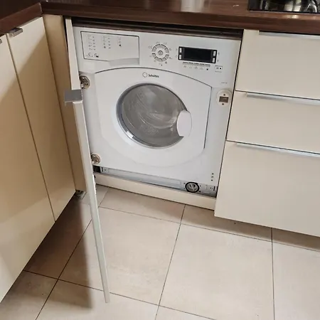 Bel Appartement, Parking Gratuit, Metro A 150M Apartment *